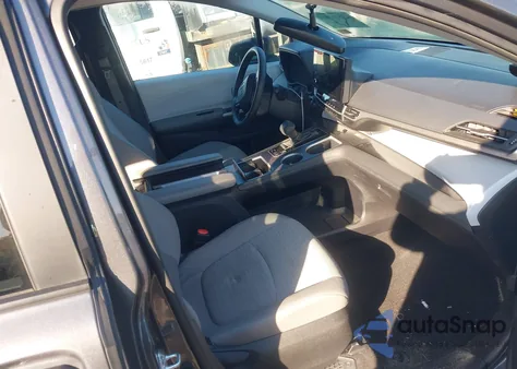 2025 Toyota Sienna Le z USA, uszkodzony, nr VIN 5TDBRKEC9SS240984